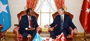 Il presidente della Somalia vola in Turchia