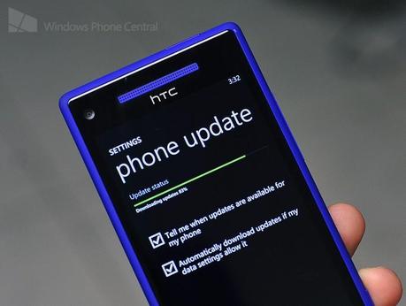 Primo aggiornamento per Windows Phone 8 disponibile!