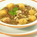 Ricetta di primi: zuppa di lenticchie con pollo e menta