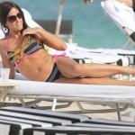 Claudia Romani, la modella abruzzese in sexy bikini a Miami 01