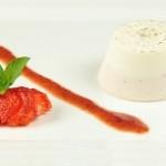 Ricette di dolci: panna cotta bigusto con fragola