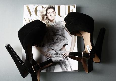 Fashion Crossing ti regala l'abbonamento della rivista Vogue Italia