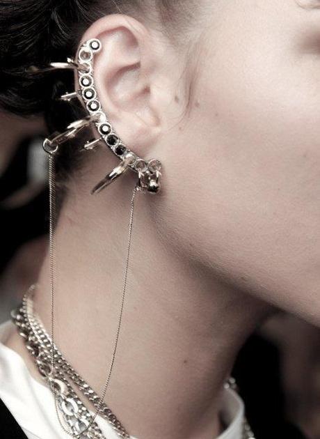 Ear cuff mania