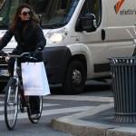 Rosy Dilettuso in bici per Milano02