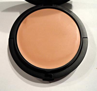 Review&Swatches; YOUNGBLOOD MINERAL RADIANCE CREME POWDER FOUNDATION nella colorazione Tawnee