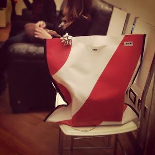 Save the date: 15 dicembre 2012 design your Xmas Flagstore emu