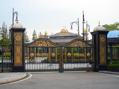 Jerundong Park Playground_brunei_viaggiandovaldi