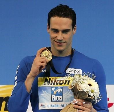 Istanbul 2012 – Scozzoli rana d’oro, 4×100 sl argento