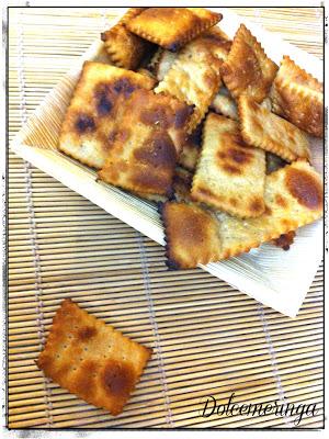 CRACKERS CON FARINA DI CASTAGNE