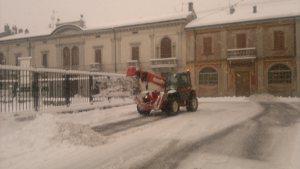 Furti di gomme da neve, auto fuori strada, fioccano guai nella Siberia padana