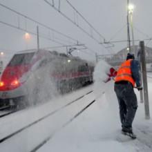 Neve Traffico aeroporti con cancellazioni e ritardi