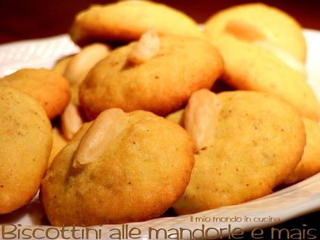 BISCOTTINI ALLE MANDORLE