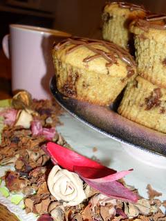 Dolci Tentazioni: Muffin al cioccolato con salsa gianduia