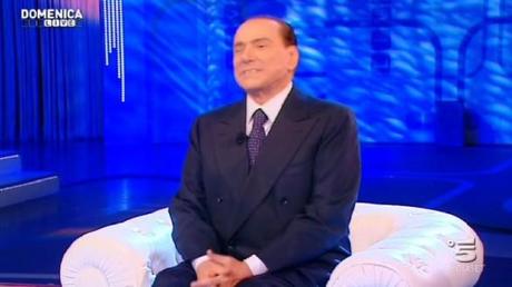 Il surreale pomeriggio di Canale 5: Zio Michele, Berlusconi ed Eva Henger