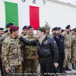 Afghanistan/ Il Ministro della Difesa Di Paola in visita al Fob di Bala Boluk