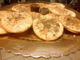 Biscotti con cioccolato al tartufo e marmellata al limone