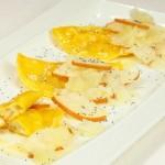 Ricette di primi: ravioli alla pera con scaglie di pecorino