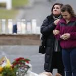 Usa, il dolore per le vittime della strage di Newtown012