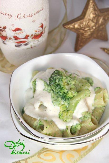 PASTA CON BROCCOLI E FONDUTA AL TALEGGIO (6)+