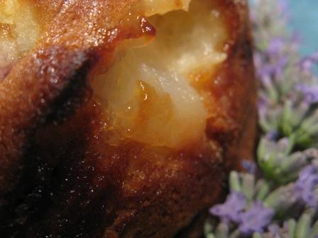 Torta pere e mirtilli alla lavanda