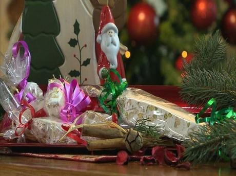 Torrone tenero alle mandorle e pistacchi