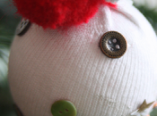 Decorazioni all'ultimo minuto: ecco palline lana bottoni Christmas Last Minute Decorations