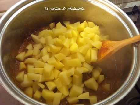 Goulash zuppe di Karoly Gundel