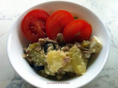 Insalata fredda di patate e carne lessa