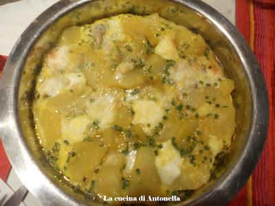 Tortino di patate e wurstel al forno