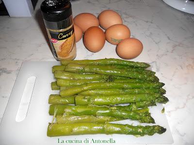 Frittata agli asparagi e curry