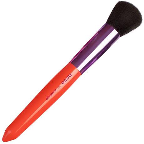 NeveCosmetics-Coral-Buffer-Brush