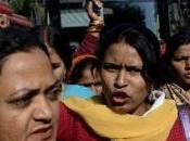 stupro sconvolge l’India. finalmente discutere