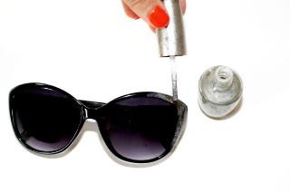 DIY: Do It Yourself // Sparkly Sunglasses