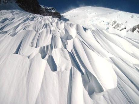 MONTE RAINIER: 11 METRI DI NEVE IN 4 GIORNI