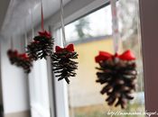 Natale: decorare pigne