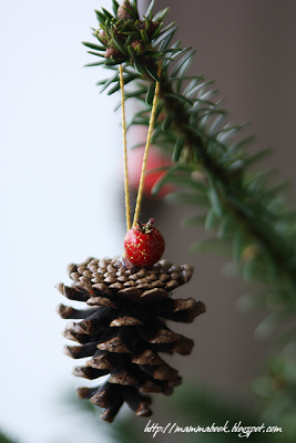 Natale: decorare con le pigne