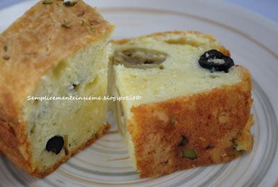 Cake pecorino e olive