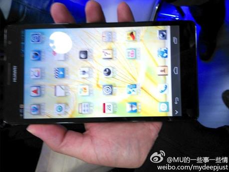 Ascend Mate con display da 6.1″ in arrivo da Huawei!