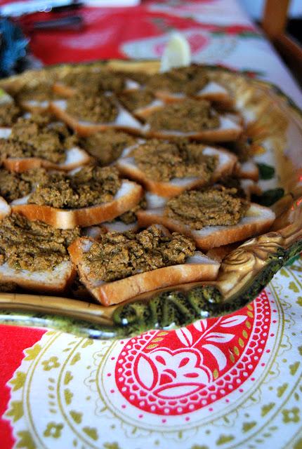 Crostini toscani