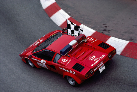 lamborghini countach safety car