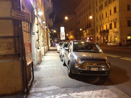 Ma voi siete contenti che Corso Vittorio Emanuele sia ridotto così ogni giorno? Non vi sentite anche voi umiliati?