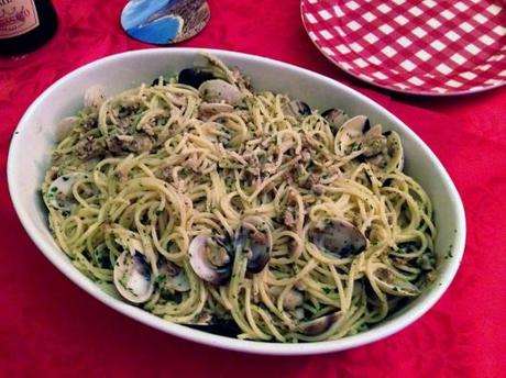Spaghetti con le vongole vongole spaghetti ricette primi piatti cucina 