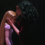 l'adolescente Rapunzel e Madre Ghetel