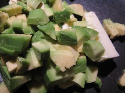 Cestini di Trentingrana con avocado e mazzancolle