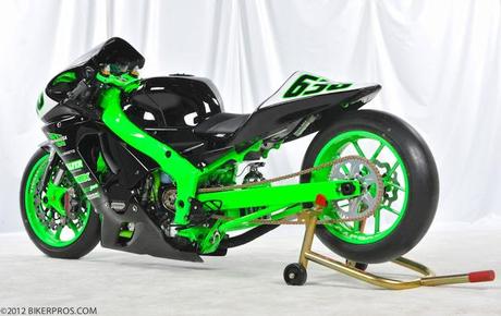 Kawasaki ZX-6R 2005 by Cody Kitchen