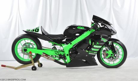 Kawasaki ZX-6R 2005 by Cody Kitchen