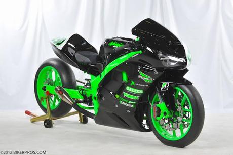 Kawasaki ZX-6R 2005 by Cody Kitchen