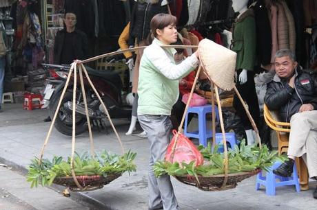 DIARIO DI BORDO: CAPITALE DEL VIETNAM E LA BAIA DI HALONG