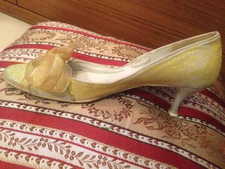 Come ti trasformo una vecchia scarpa in scarpa da principessa (
tutorial per il 31 dicembre)