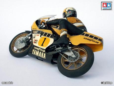 Diorama - Kenny Roberts & Yamaha YZR 500 1980 by Sennake (Tamiya)